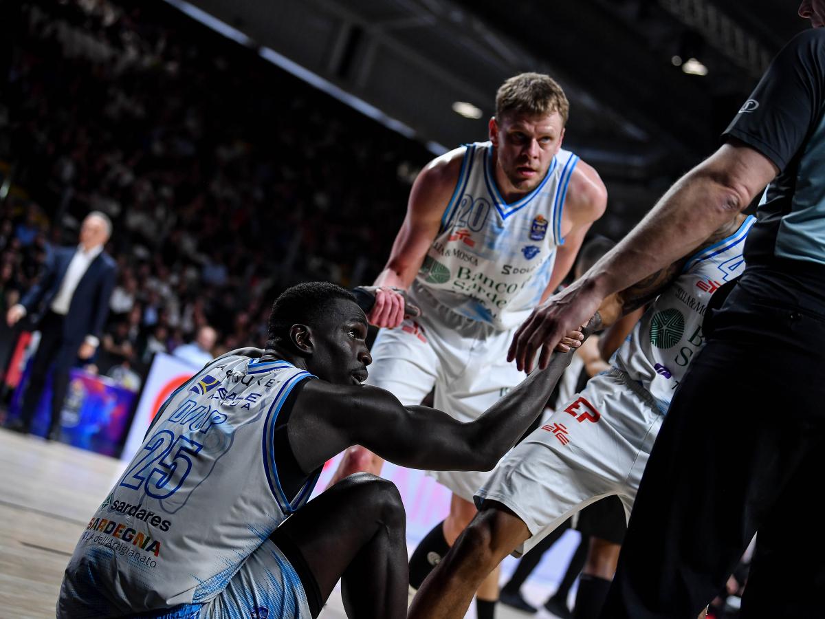 Dinamo sconfitta a Bologna