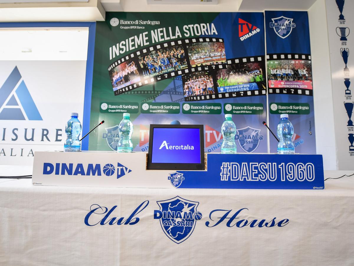 tavolo conferenza